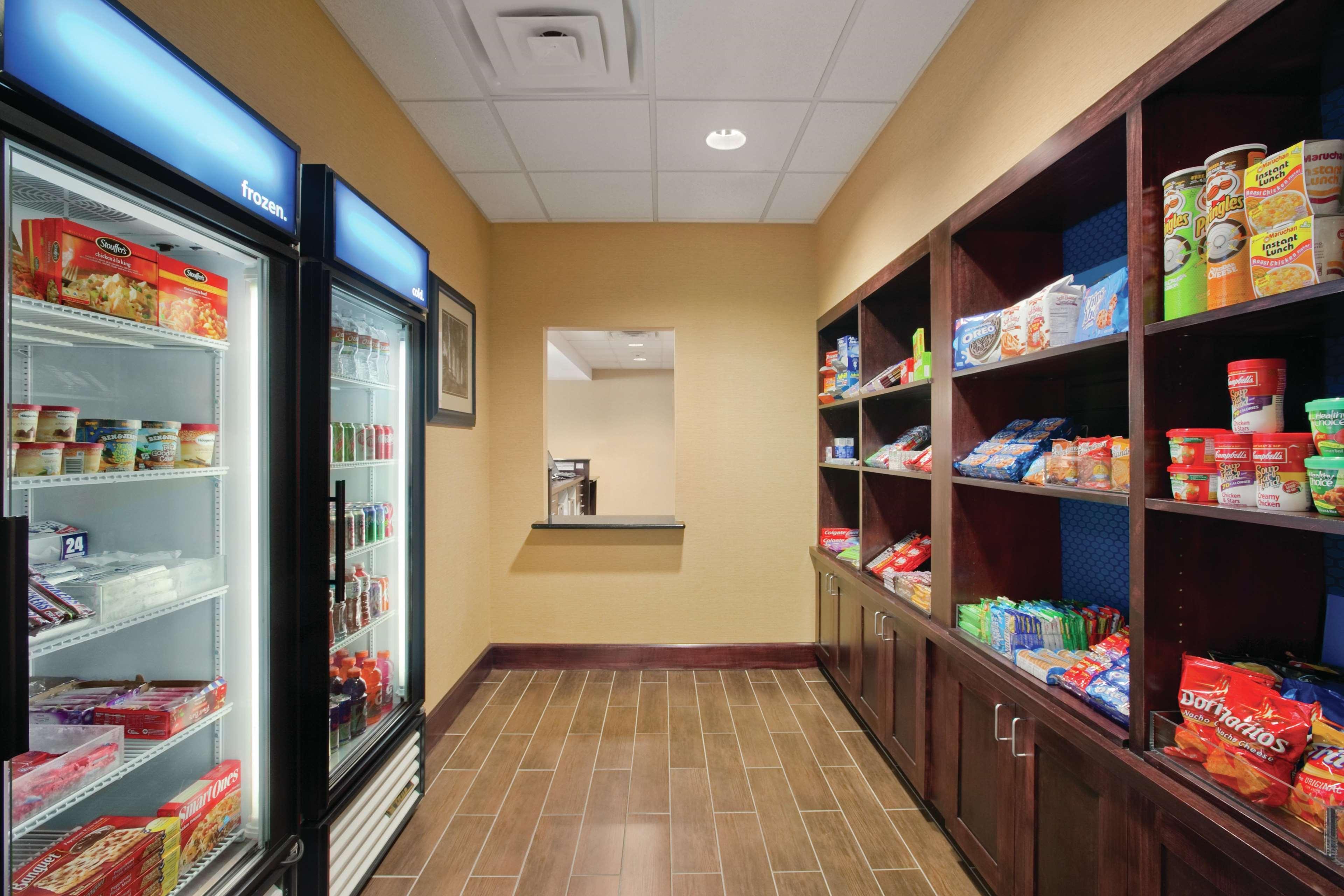 Hampton Inn & Suites Millington Étterem fotó